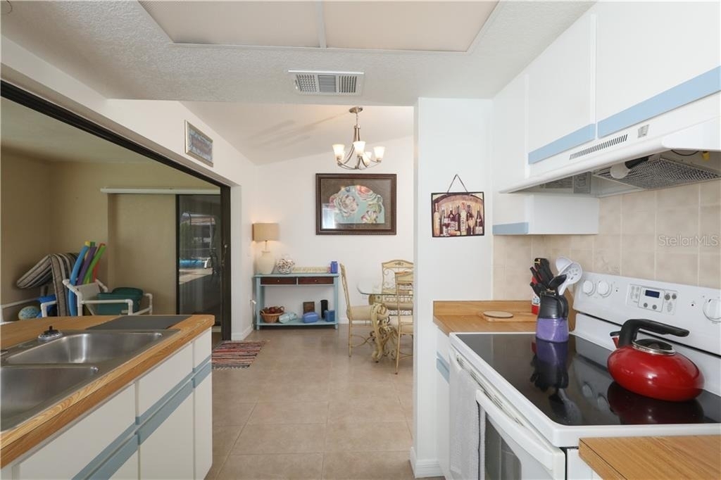 18091 Bracken Circle - Photo 11