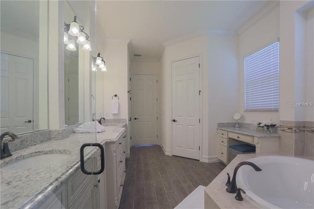 5528 Arnie Loop - Photo 10