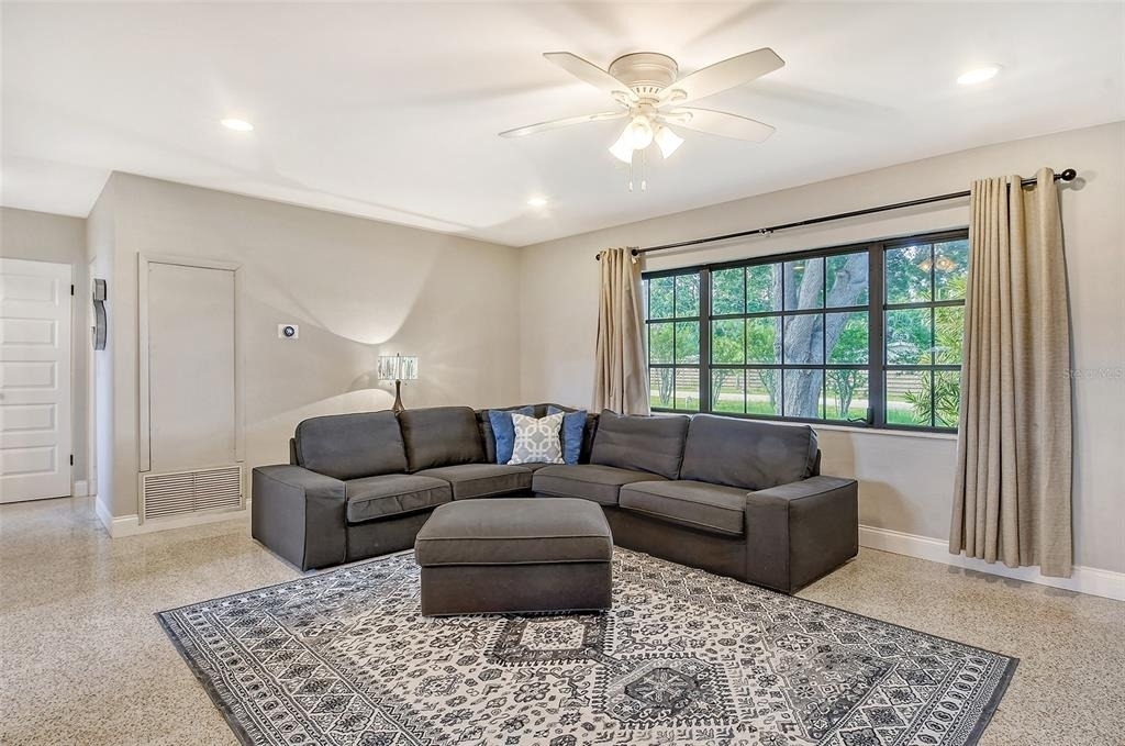2309 Lynn Street - Photo 4