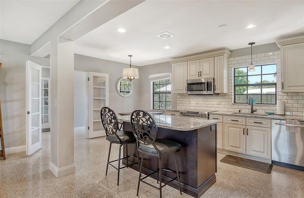 2309 Lynn Street - Photo 7