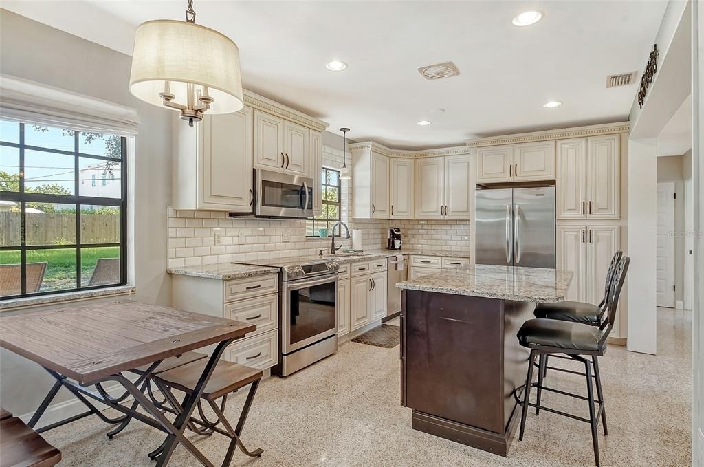 2309 Lynn Street - Photo 8