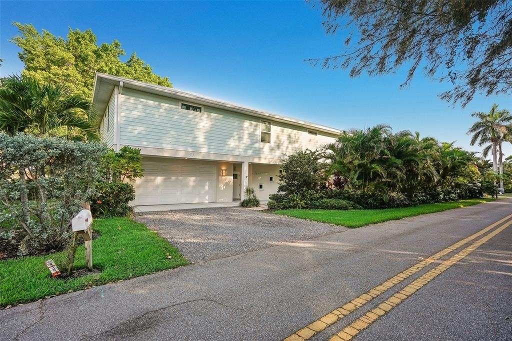 501 Channel Lane - Photo 1