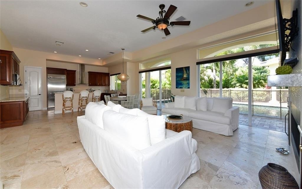1179 Morningside Place - Photo 13