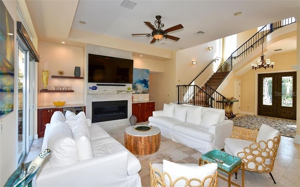 1179 Morningside Place - Photo 16