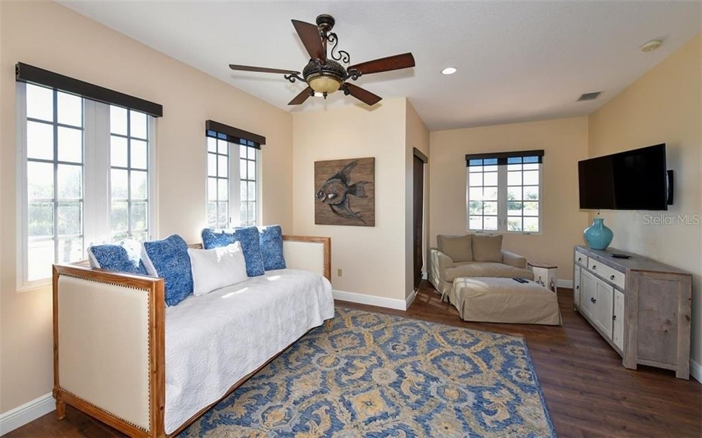 1179 Morningside Place - Photo 31