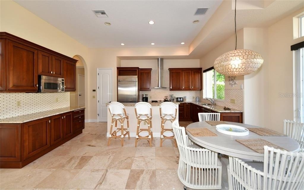1179 Morningside Place - Photo 19