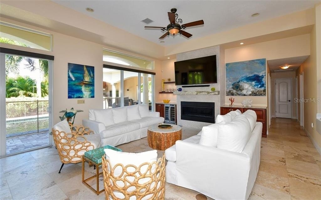 1179 Morningside Place - Photo 14