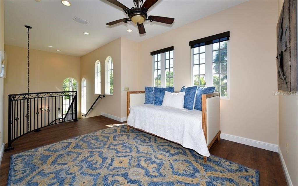 1179 Morningside Place - Photo 32