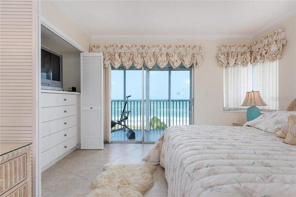 4825 Gulf Of Mexico Drive - Photo 14