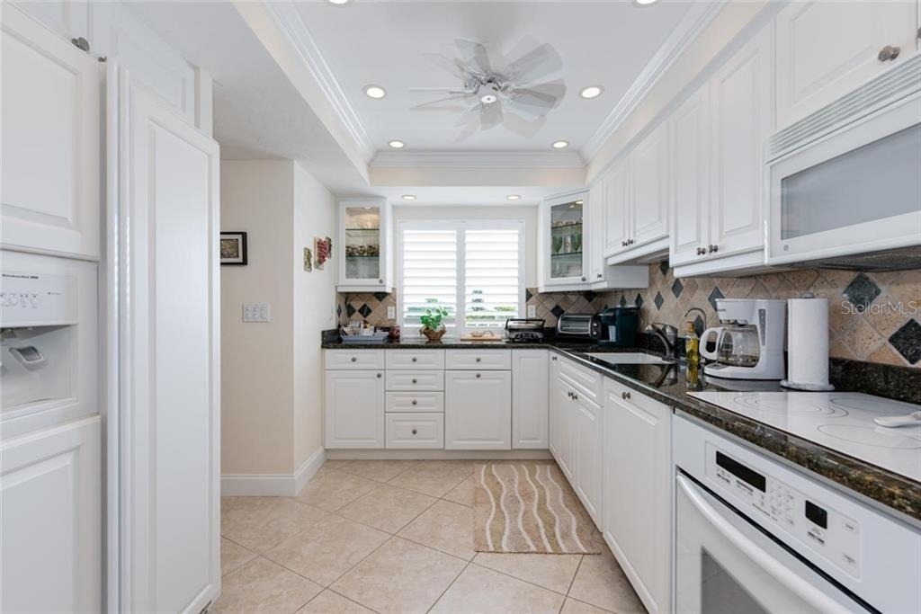 4825 Gulf Of Mexico Drive - Photo 7