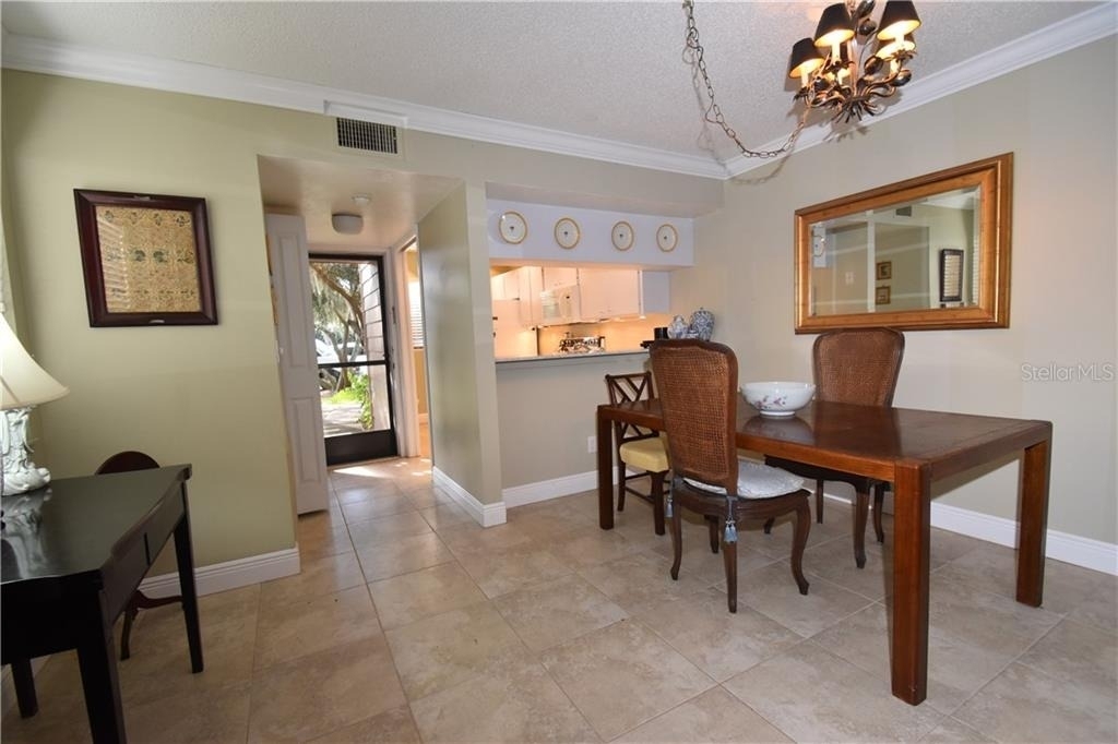 1716 Glenhouse Drive - Photo 4