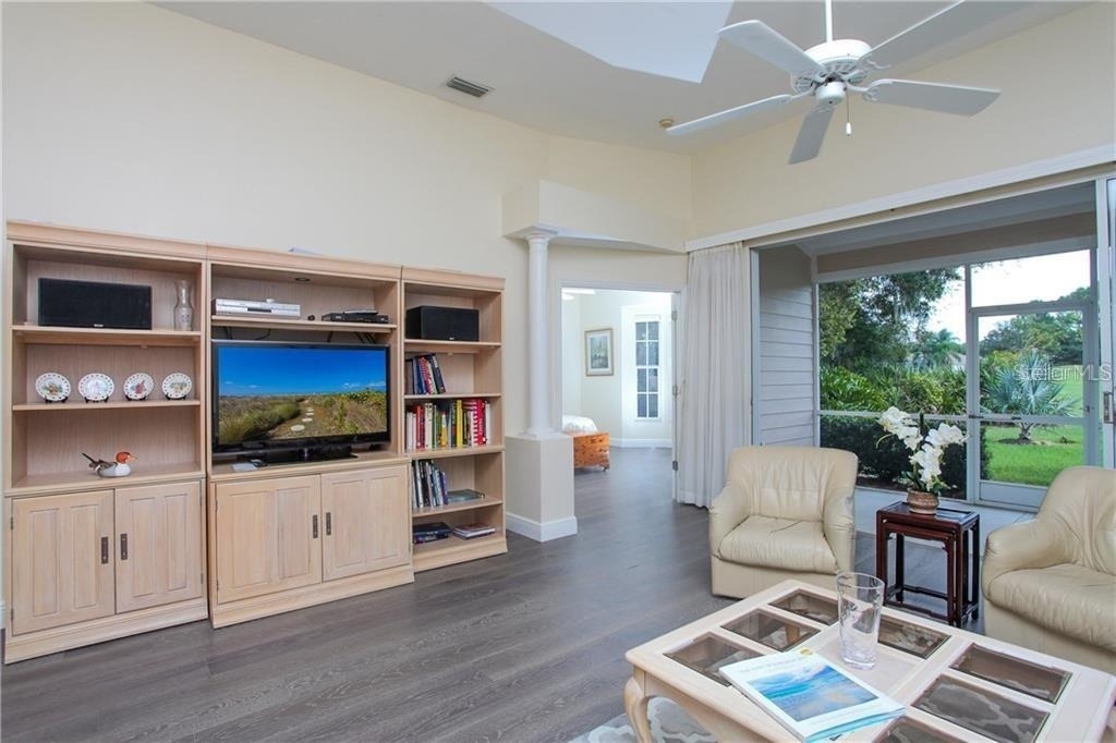 7725 Whitebridge Glen - Photo 8