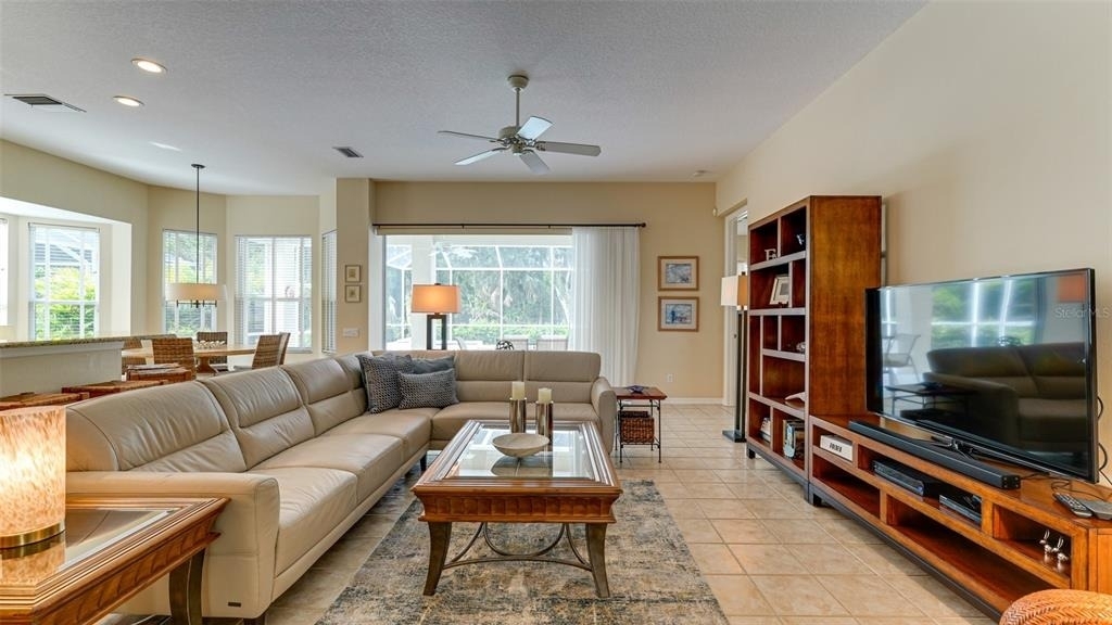 6920 Lennox Place - Photo 5