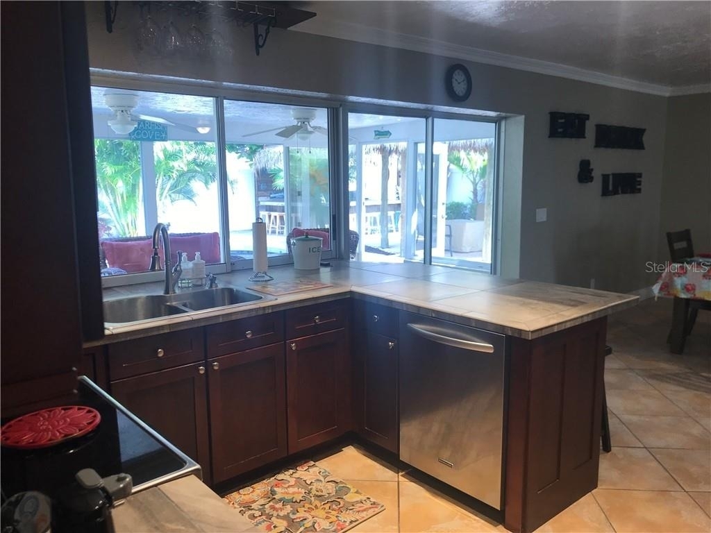 6108 10th Avenue W - Photo 10