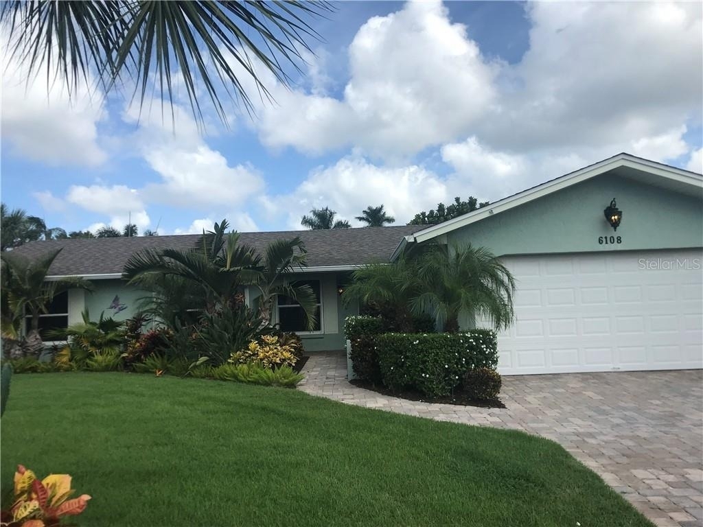 6108 10th Avenue W - Photo 1
