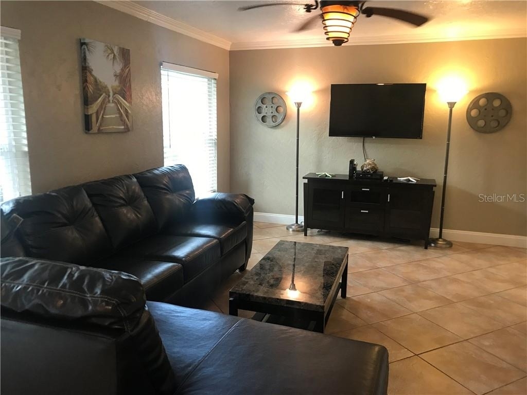 6108 10th Avenue W - Photo 2
