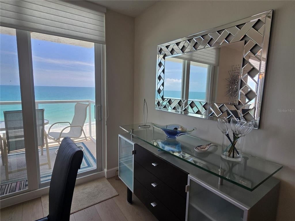 2425 Gulf Of Mexico Drive - Photo 14