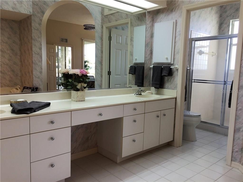 549 Fallbrook Drive - Photo 2