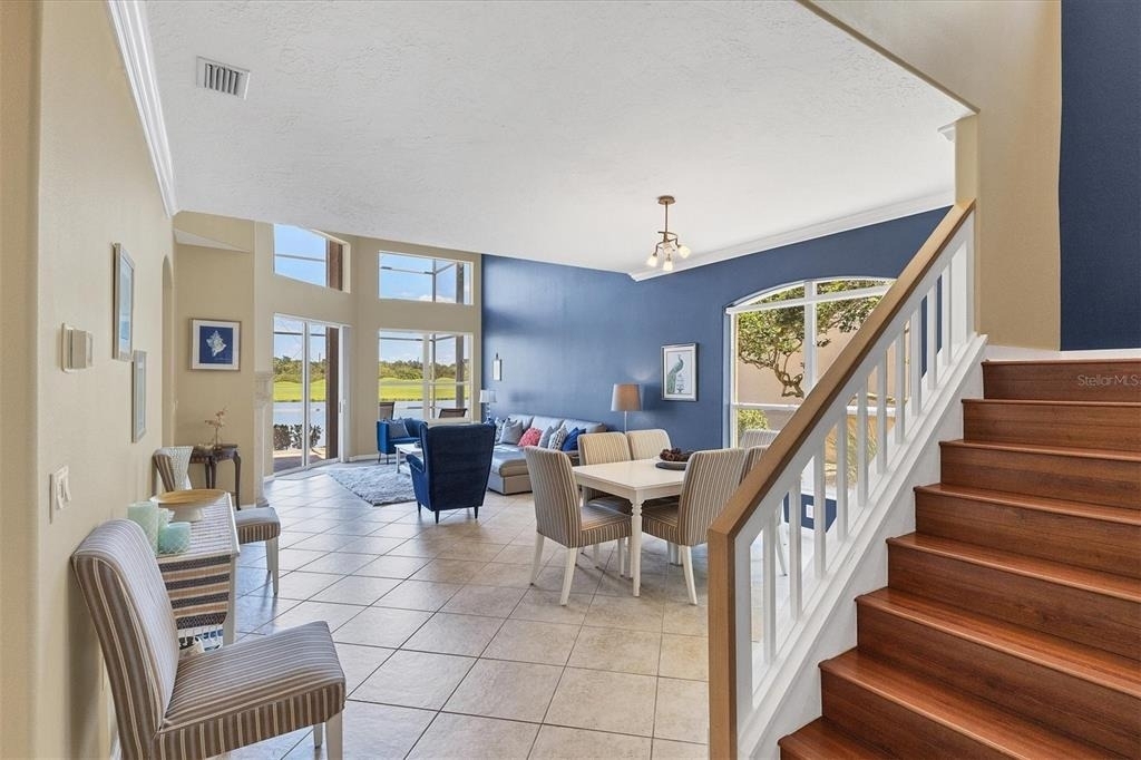 7263 Regina Royale - Photo 1