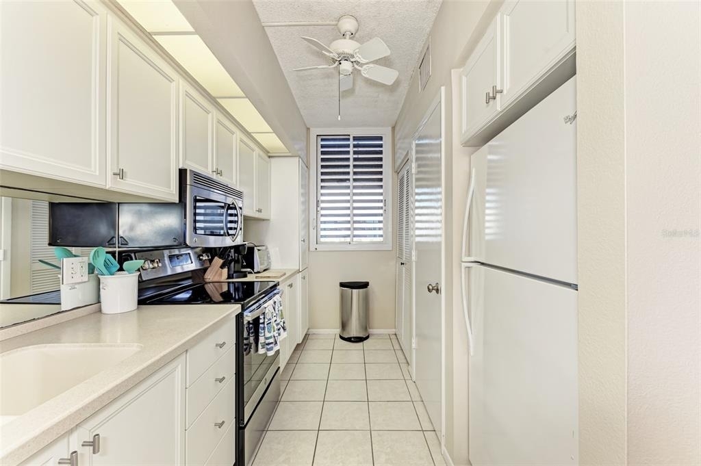 1135 Gulf Of Mexico Drive - Photo 12