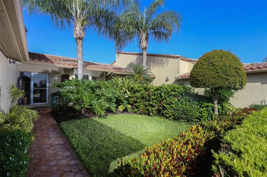 2319 Harbour Oaks Drive - Photo 0