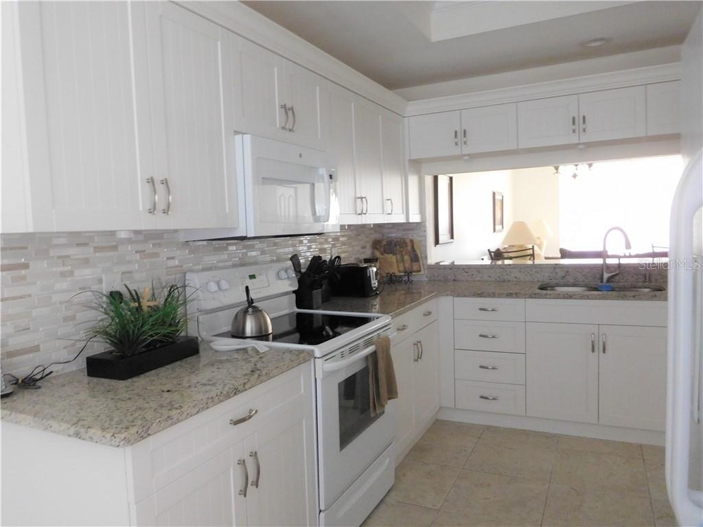 8735 Olde Hickory Avenue - Photo 4