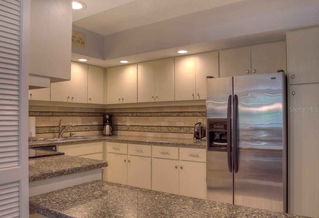 1925 Gulf Of Mexico Drive - Photo 6