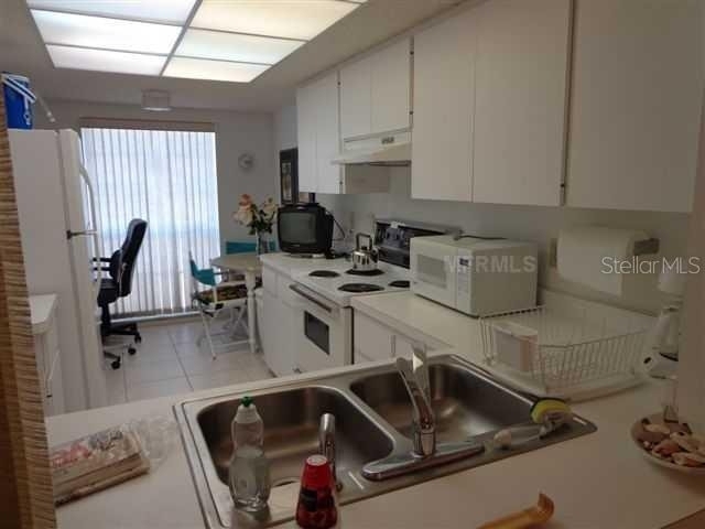 5278 Wedgewood Lane - Photo 2