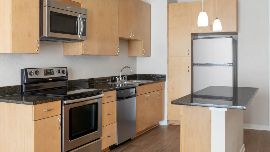 14770 Orchard Pkwy - Photo 3