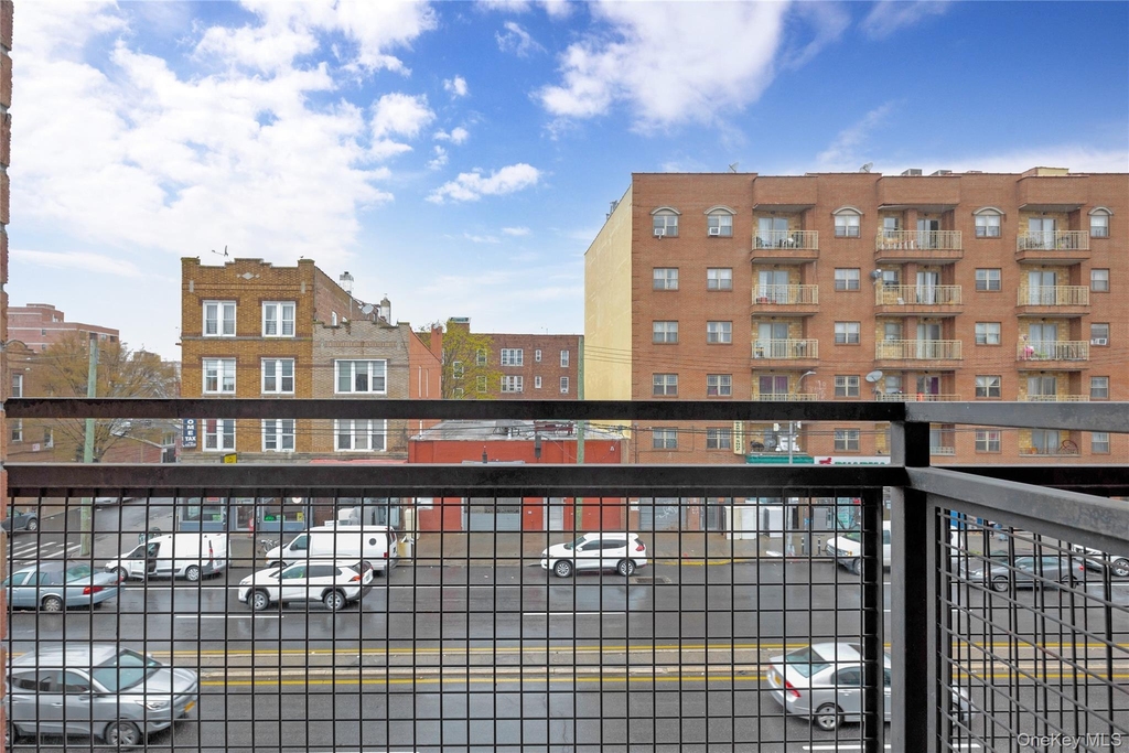 Jamaica Avenue - Photo 15