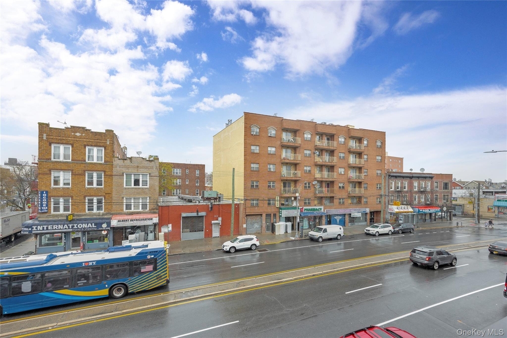 Jamaica Avenue - Photo 18
