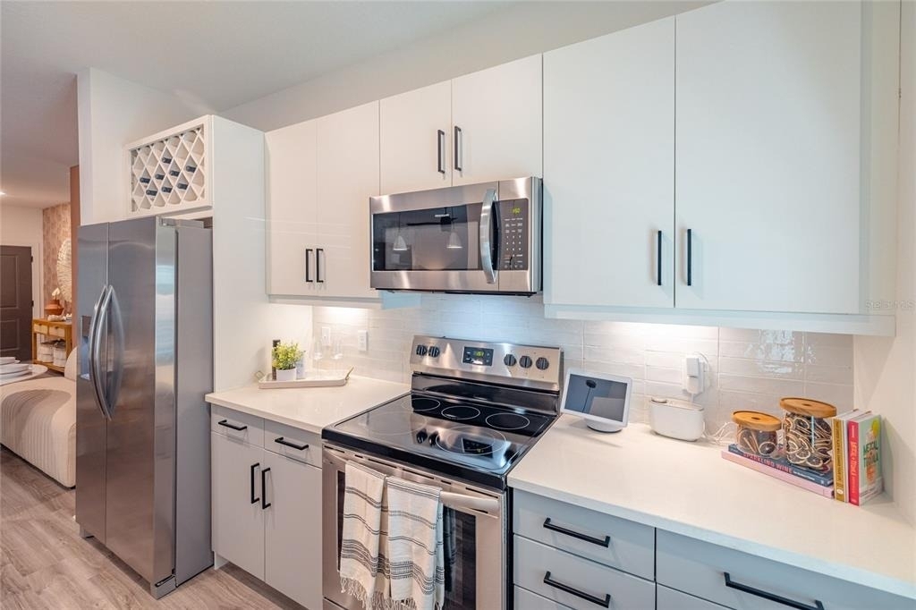 1420 Lakefront Drive - Photo 3