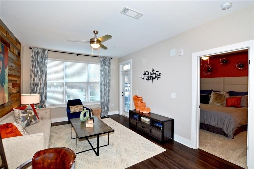465 Memorial Drive Se - Photo 8