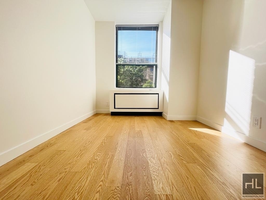 West 87th Street - Photo 1