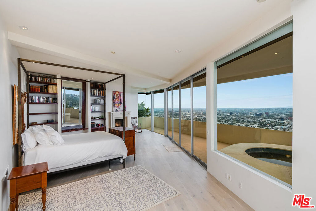 8690 Franklin Avenue - Photo 20