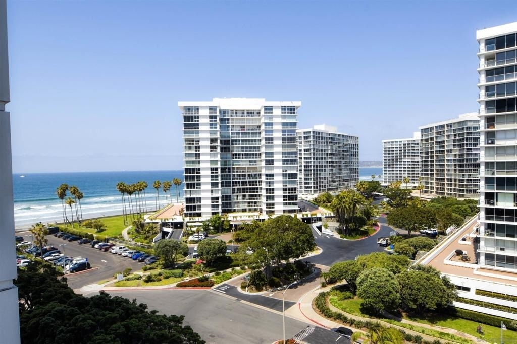 1810 Avenida Del Mundo - Photo 16