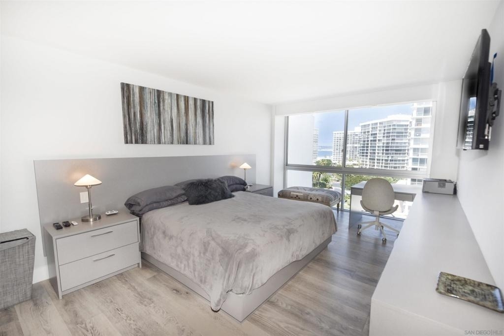 1810 Avenida Del Mundo - Photo 20