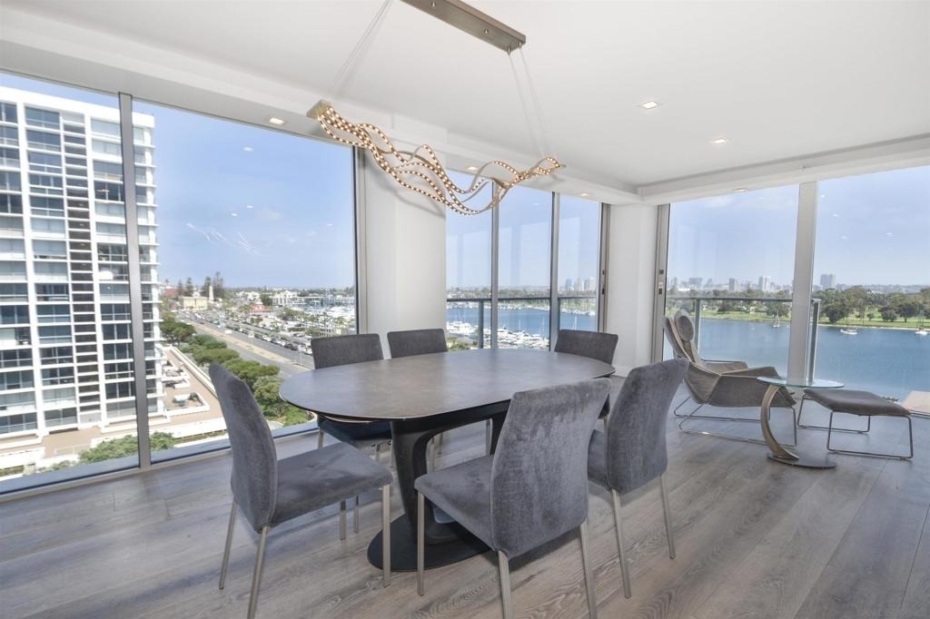 1810 Avenida Del Mundo - Photo 5