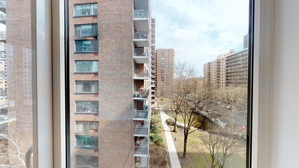775 Columbus Ave - Photo 3