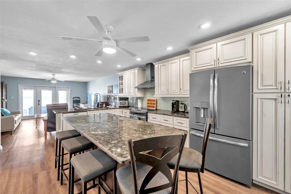 4768 Coquina Key Drive Se - Photo 2