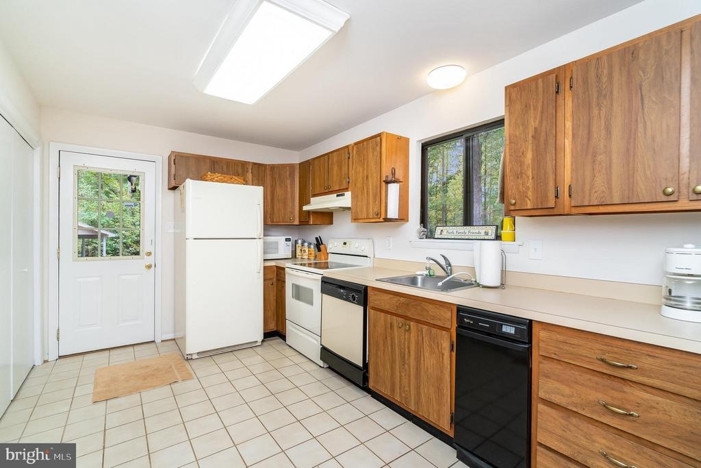 7411 Marye Road - Photo 12
