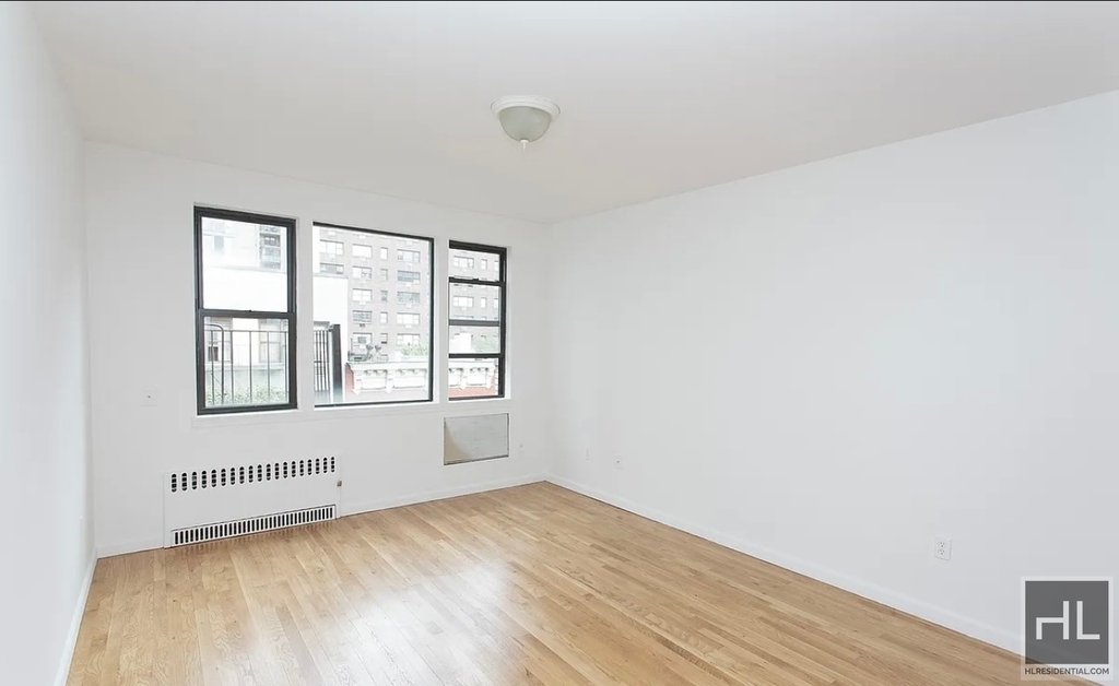 East 78th Street - Photo 3