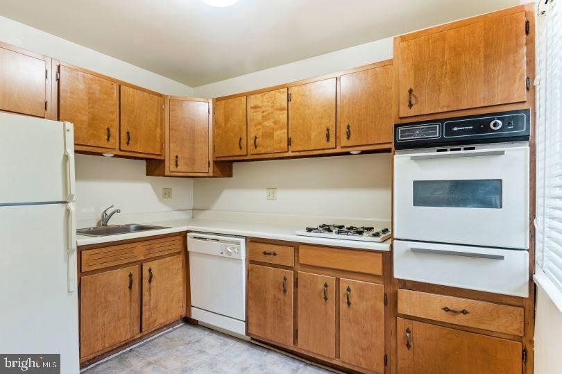 1920 North Calvert Street - Photo 1