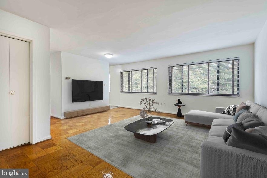 1920 North Calvert Street - Photo 3