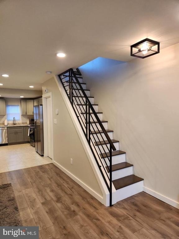 1247 S Newkirk Street S - Photo 11