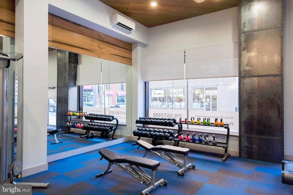 2102 Walnut Street - Photo 6