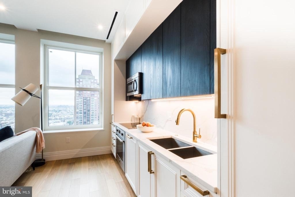 1401 Spruce Street - Photo 1