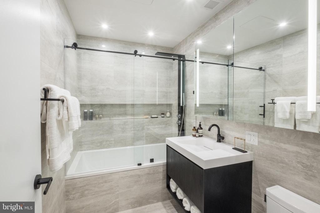 1401 Spruce Street - Photo 6