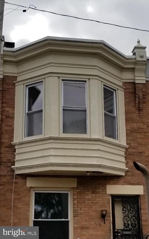 2714 W Albert Street - Photo 0