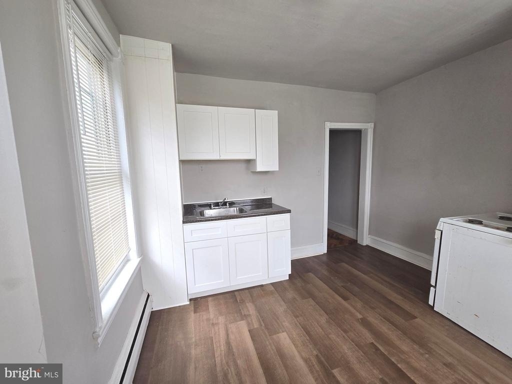 5709 Leonard Street - Photo 10